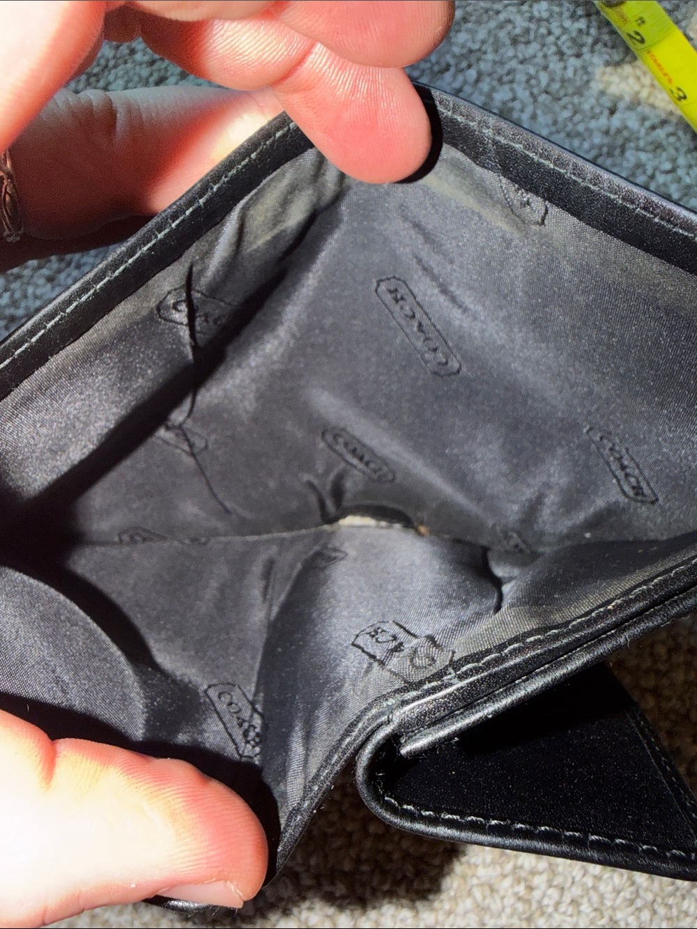 RARE Vintage Coach Black Leather Compact Bifold Wallet Snap Pocket Made in Spain - Picture 8 of 11